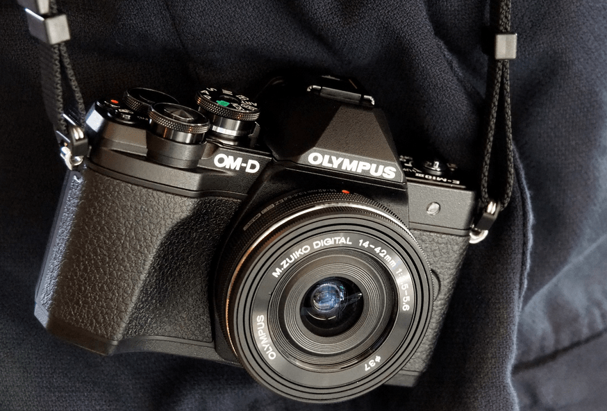 Kamera Mirrorless Olympus E-M10 Mark III