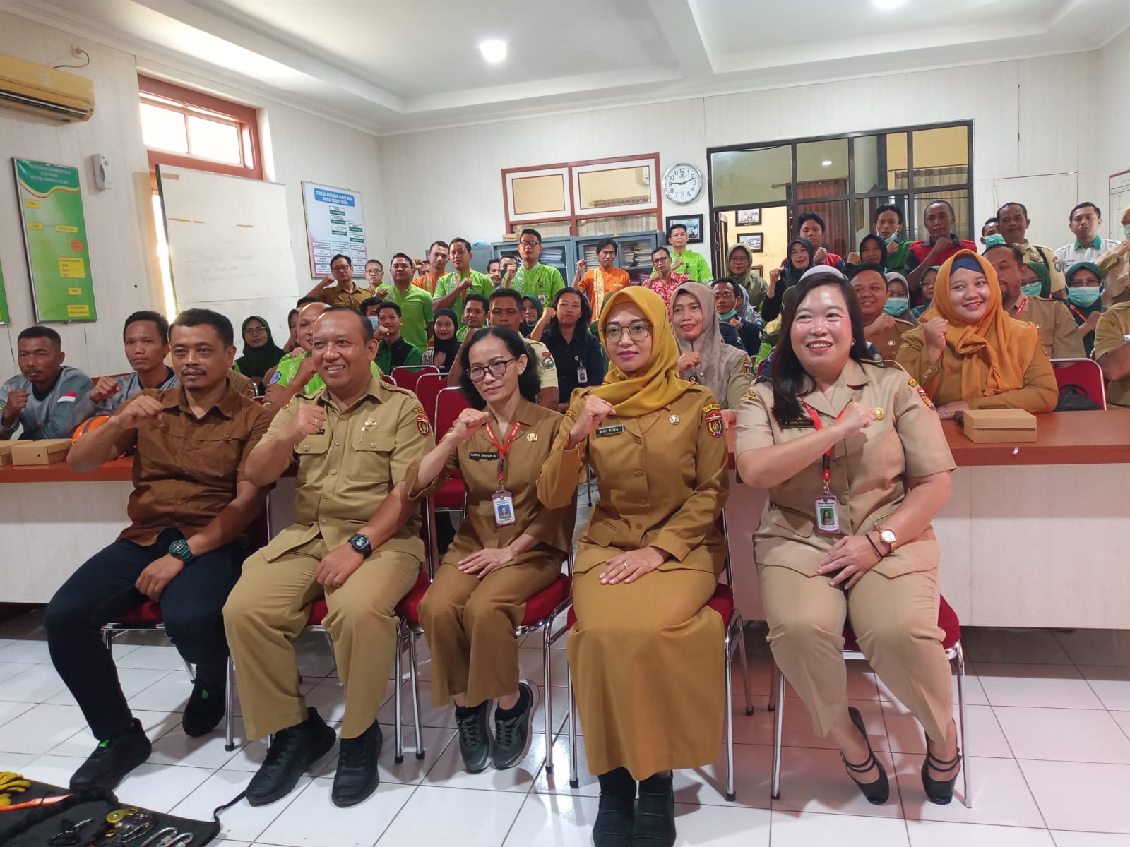 IKUTI SOSIALISASI--Rumah Sakit Umum Daerah (RSUD) dr. Soeroto Ngawi menggelar sosialisasi, pelatihan, dan simulasi kesiapsiagaan bencana di Ruang Komite Medik, Selasa (23/6/2026)